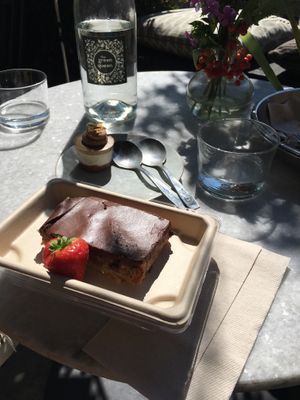 Raw cakes at The Green Queen in Stockholm