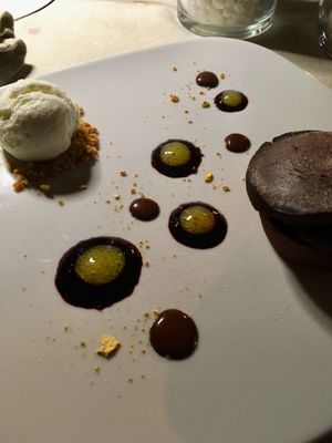 vegan chocolate lava cake with vanilla ice cream at Gintilla in Olbia
