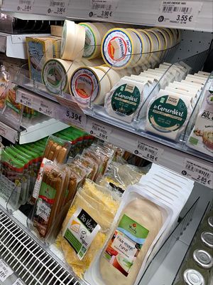 Vegan cheese selection  at L'Eau Vive in Courbevoie