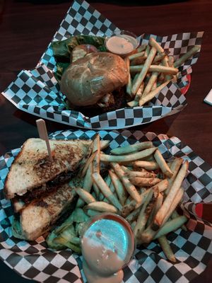 Top: western burger. Bottom: patty melt. Love that they give sauce for the fries without having to request it 👌🏼  at Black Water Bar in Portland