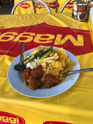 Rice and 3 toppings for 40 bath at June Vegetarian Restaurant - Maybe closed in Phuket