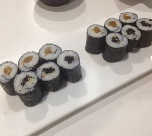 Kampyo maki and Hijiki maki at Go Go Green in Subang Jaya