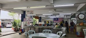 Restoran vegetarian at Blue Boy Vegetarian Food Centre in Kuala Lumpur