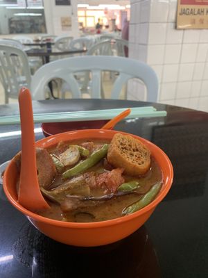 Curry Mee at Blue Boy Vegetarian Food Centre in Kuala Lumpur