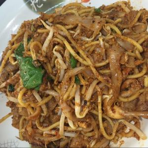 fried kuay Teoh  at Blue Boy Vegetarian Food Centre in Kuala Lumpur