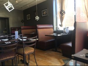 a pleasant and  relaxed atmosphere  at Zhu's Vegan Kitchen in Arlington