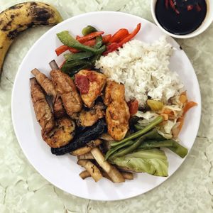 Another buffet plate - love the “chicken” drumsticks with lemongrass as the bone at Tu Hao in Hanoi