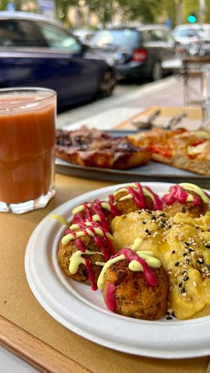  at Radicetonda - Piazza Buozzi in Milan