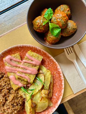  at Radicetonda - Piazza Buozzi in Milan