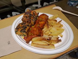 Plato grande del menú at Radicetonda - Piazza Buozzi in Milan