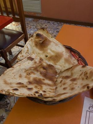 Naan 🫓   at Veg World India in Barcelona