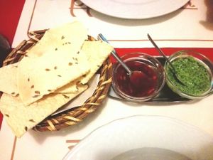 Free popadom starter with mint and tamarind dips at Veg World India in Barcelona