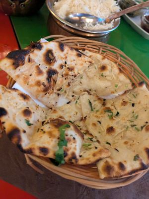 Garlic naan at Veg World India in Barcelona