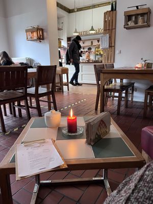 Schöne Auswahl auf der Karte  at Jute Backerei in Berlin