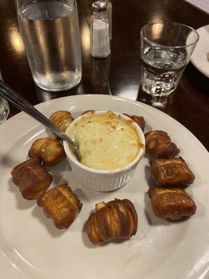 Spinach and Gouda dip is groundbreaking.. at MoonShadow in Mchenry