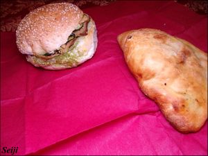 Vegan burger and calzone at 100% Bio in Rome