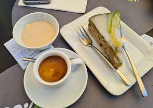 cake that we ordered in the end! Yamy and very very sweet at 100% Bio in Rome