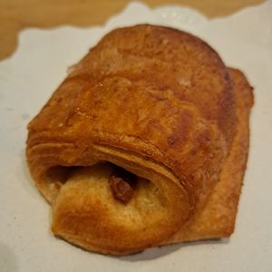 Pastry with fruit filling at 100% Bio in Rome