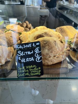 Seitan calzone  at 100% Bio in Rome