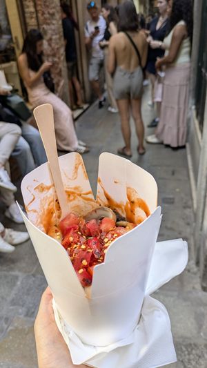 Vegan arabiata + added mushrooms at Dal Moro's Fresh Pasta To Go in Venice