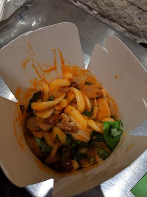 Vegan pasta with added mushrooms at Dal Moro's Fresh Pasta To Go in Venice