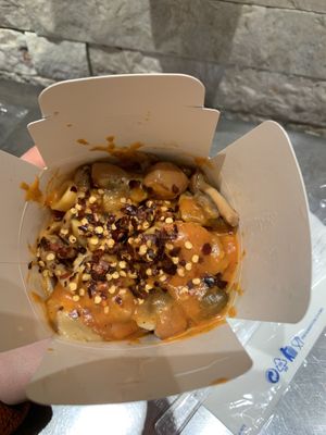 Vegan pasta with mushrooms and chilli at Dal Moro's Fresh Pasta To Go in Venice