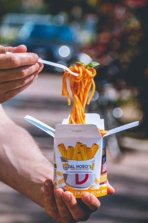 Vegan NAPOLETANA sauce at Dal Moro's Fresh Pasta To Go in Venice