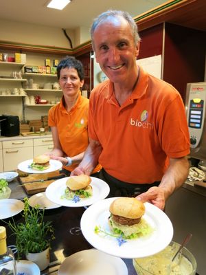 Vegan burger cooked from the owners Johann and Gabi.
They are really friendly and know a lot about healthy food and nutrition and vegan/vegetarian food. at Biochi in Schladming