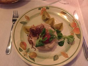 White beans with fried onions appetizer at Vatra Neamului in Chisinau