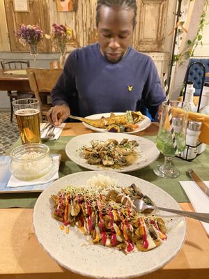 Vegan mushroom quinoa plate and other food  at Aubergine in Bucharest