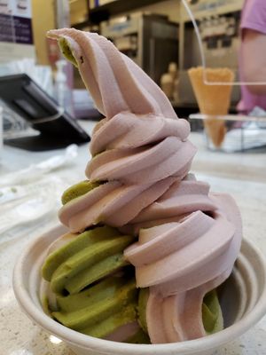 Green with strawberry at Yoga-urt in Glendale