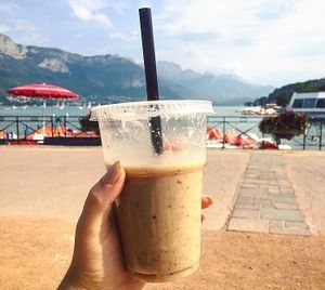 Takeout smoothie at Granny Smith in Annecy