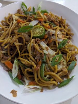 Veggie noodles at Wellnessland Vegetarian Cafe in Cebu