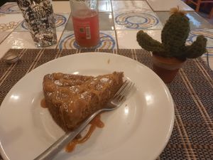 Apple cake with salted caramel sauce at Ma va' in Rome