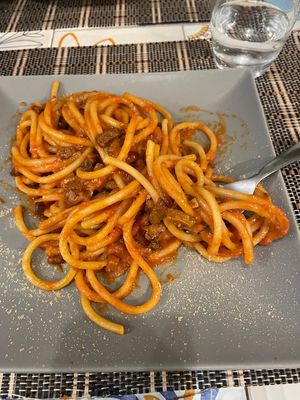 Bucatini all'amatriciana at Ma va' in Rome