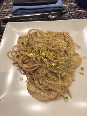 Organic wholegrain spaghetti with pistachio cream  at Ma va' in Rome