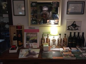 Lots of information about vegan topics  at Ma va' in Rome