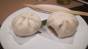 Brioches vege : délicieuses at La Baie du Dragon in Marseille