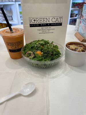 Great find, friendly staff and delicious food    at The Green Cat in Virginia Beach