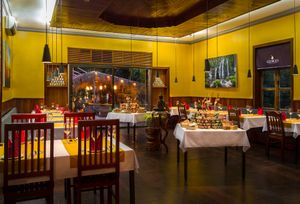 Two restaurant areas, two different ambiances!
Georges offers two dining areas in a friendly family atmosphere.
Welcome Outside at Georges Rhumerie in Siem Reap