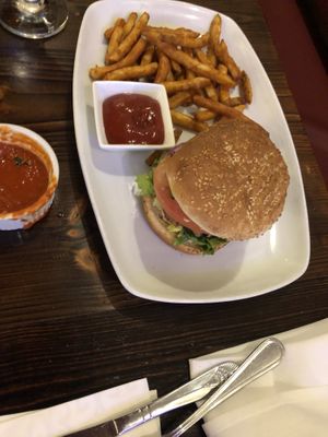 Vegan burger  at 3 Brothers Vegan Cafe in Copiague