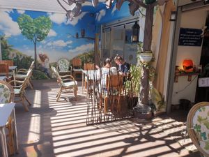 More outdoor dining at Verdeando in Denia