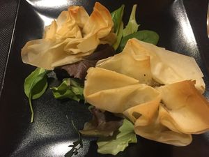 St Valentine's menu, appetizer: cestini di pasta fillo con crema di olive, tofu, capperi e pomodorini secchi (phyllo dough baskets with olives, tofu, capers, dryed tomatoes cream) at Lizard in Rome