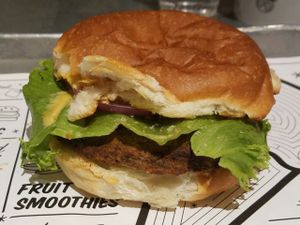 Classic burger at Beatnic - Bleecker St in New York City
