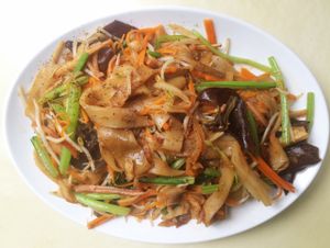 Fujian Fried Noodles at Angkor Vegetarian Nutrition Restaurant in Phnom Penh