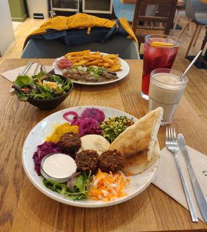 Falafel bowl and forest schnitzel at Beet in Luxembourg City