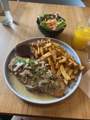 Schnitzel  at Beet in Luxembourg City