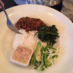 You spices and hot sauce, otherwise no taste at Green Peas - Fridhemsplan in Stockholm