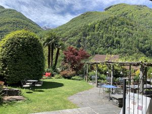 Yard at Ristorante Cristallina in Coglio