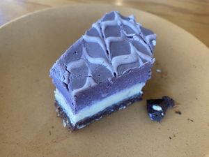 Blueberry cake   at Vitality Kitchen in Puebla